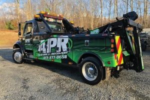 Semi Truck Towing In Palmer Massachusetts